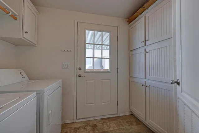 a view of utility room