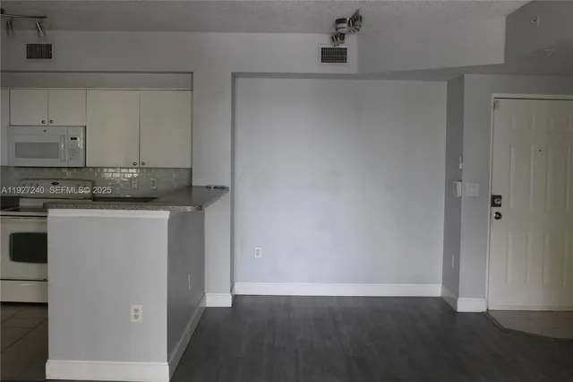 $2,300 | 2351 West Preserve Way, Unit 205, Miramar, FL 33025