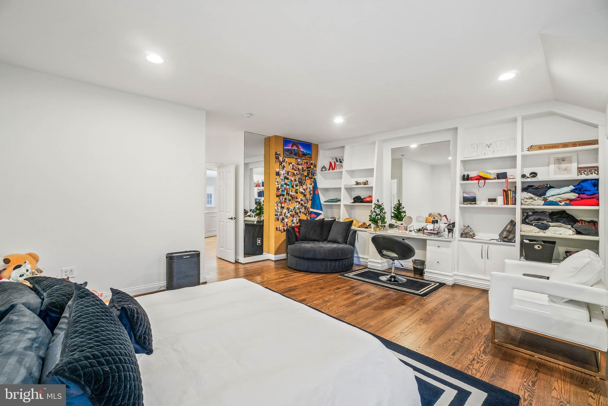 7825 Loughran Road McLean, VA 22102 - Photo 42 of 61