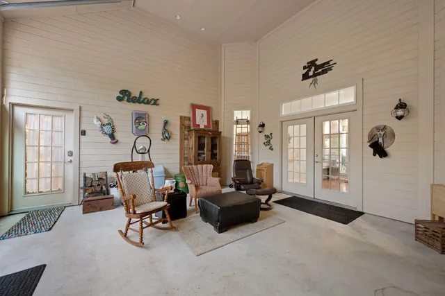 $994,500 | 2700 Pearce Road, Austin, TX 78730