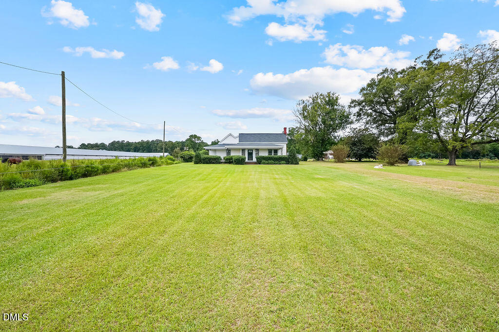 211 McGee Church Road Clinton, NC 28328 - Photo 5 of 47 211mcgee-8