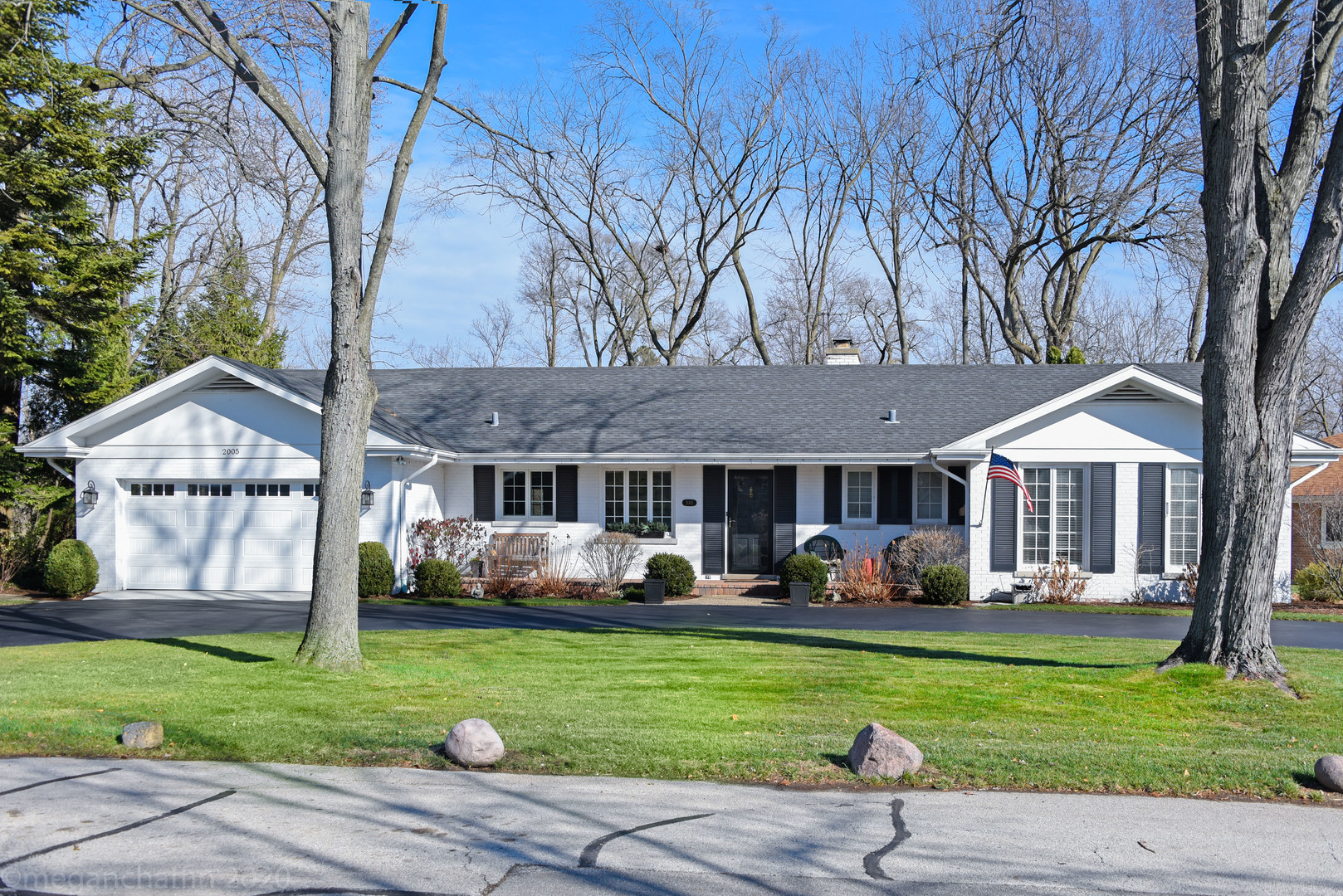 2005 Valley View Road Northfield, IL 60093 - Photo 1 of 8 a front view of a house with garden