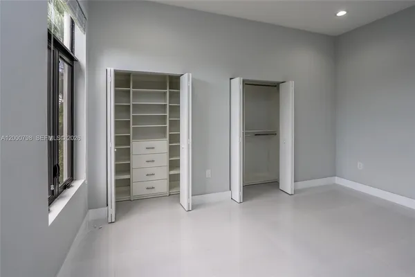 $4,800 | 5126 Southwest 57th Avenue, Miami, FL 33155