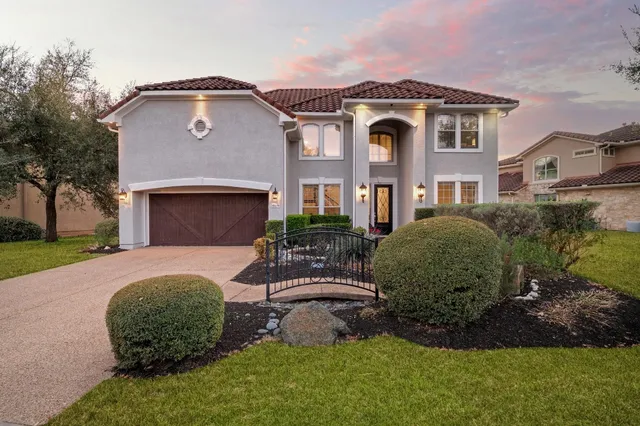 $1,245,000 | 11208 Woodland Hills Trail, Austin, TX 78732