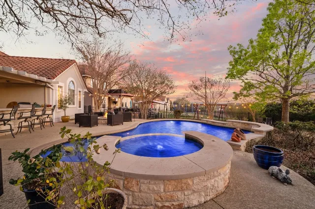 $1,245,000 | 11208 Woodland Hills Trail, Austin, TX 78732
