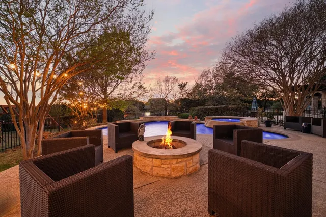 $1,245,000 | 11208 Woodland Hills Trail, Austin, TX 78732