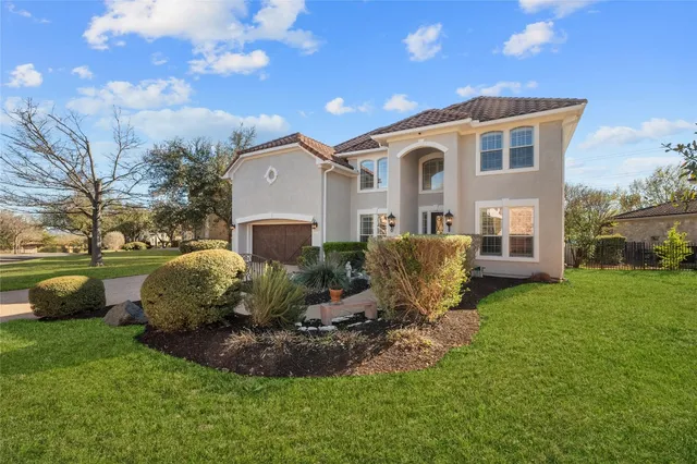 $1,245,000 | 11208 Woodland Hills Trail, Austin, TX 78732