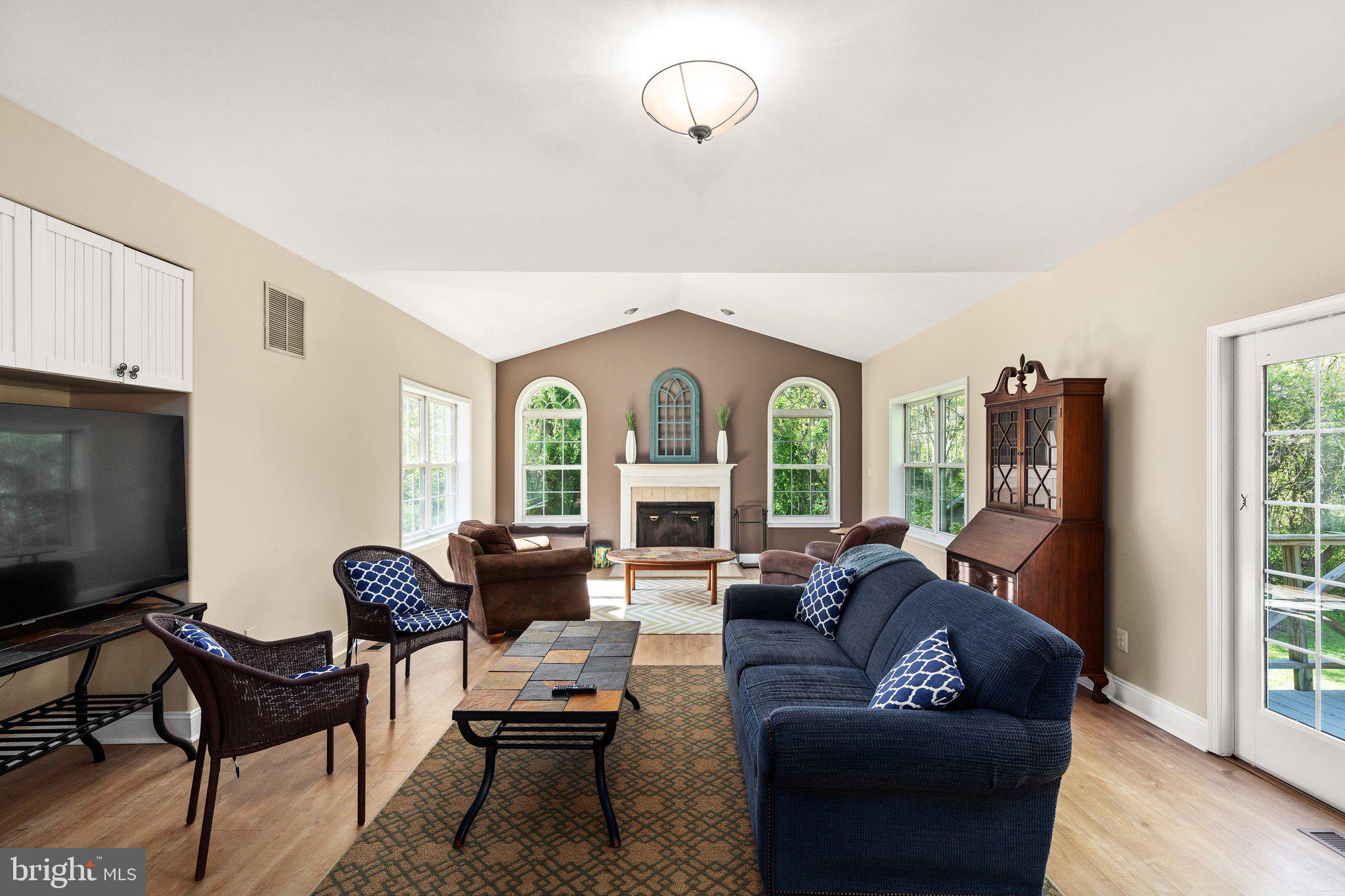 14421 Misty Valley Road Phoenix, MD 21131 - Photo 8 of 49