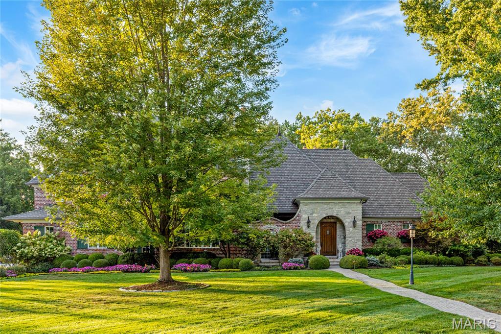 10 Ridgecreek Road Town and Country, MO 63141 - Photo 3 of 74 Gallery Image 3