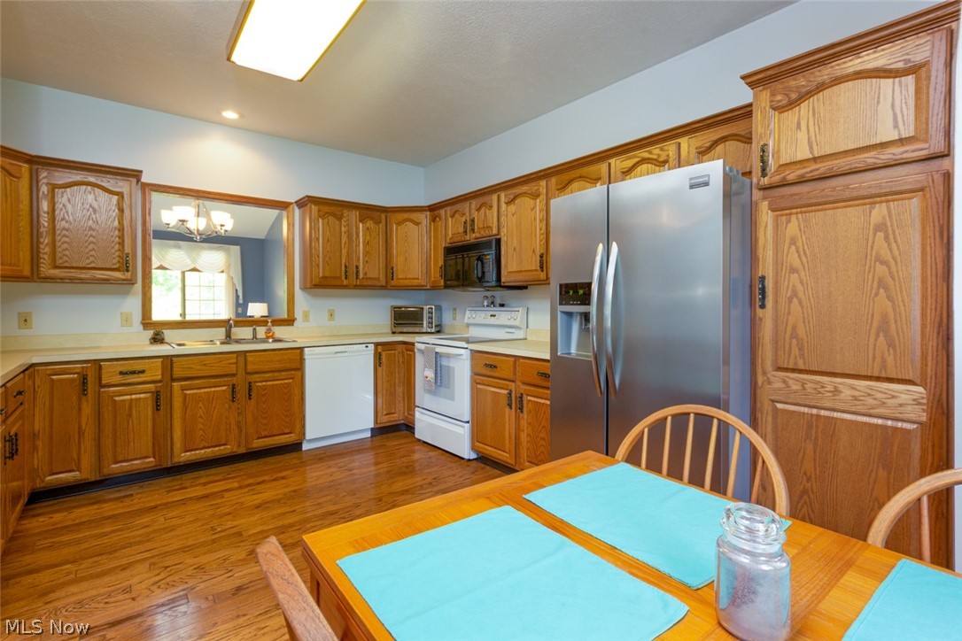2511 Charing Cross Road Northwest Canton, OH 44708 - Photo 3 of 17 Gallery Image 3