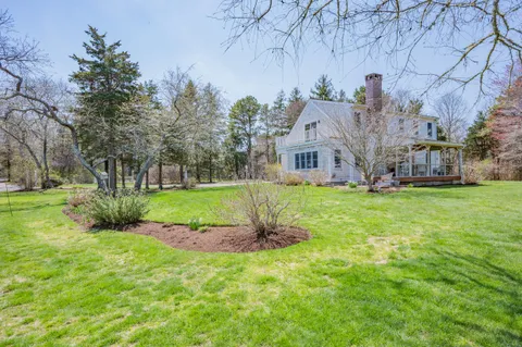 $1,100,000 | 3528 Main Street, Barnstable, MA 02630
