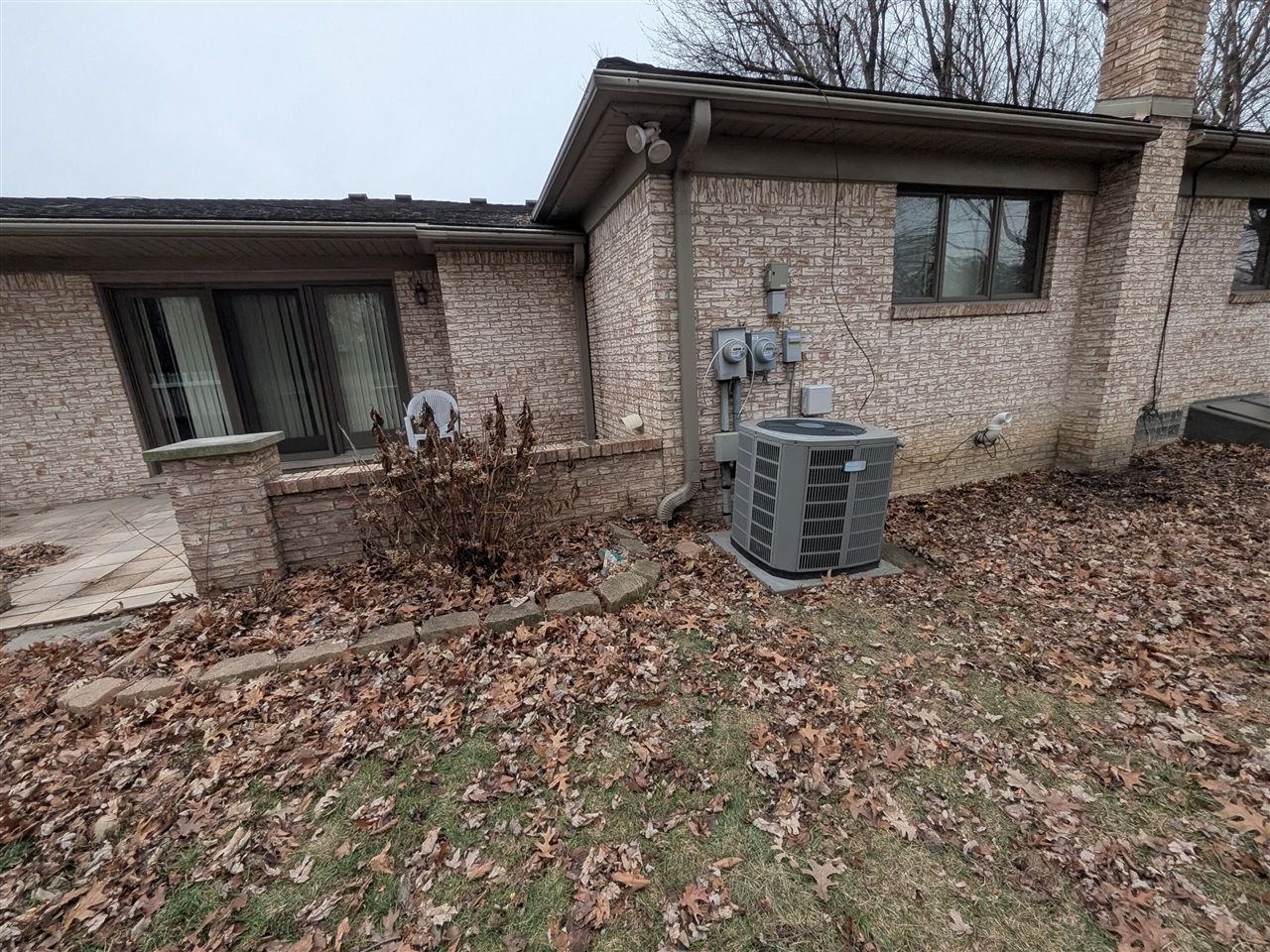 11235 Common Road Warren, MI 48093 - Photo 4 of 21