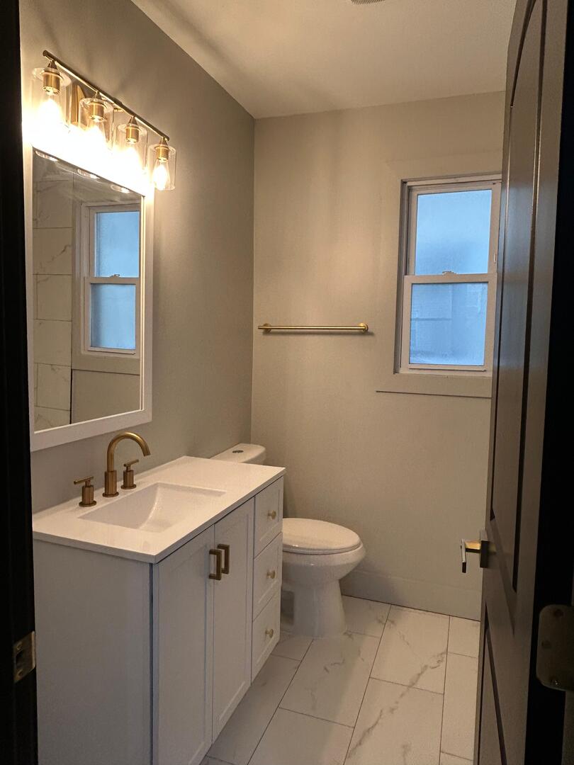 233 North Lorel Avenue, Unit 2 Chicago, IL 60644 - Photo 7 of 7