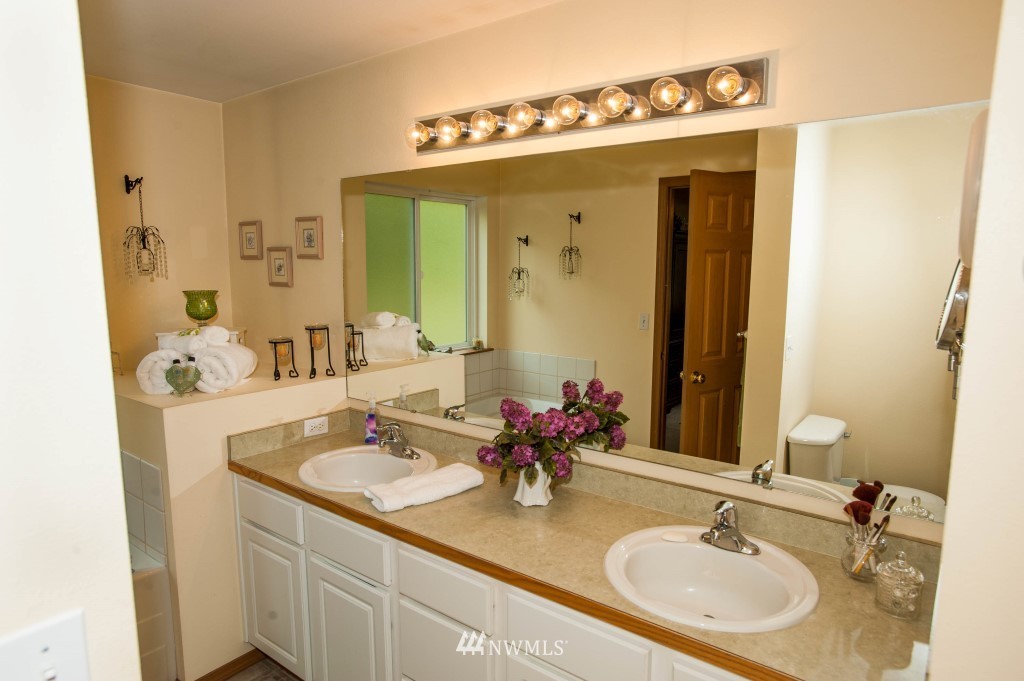 126 Fieldcrest Lane Chehalis, WA 98532 - Photo 16 of 25 Gallery Image 16
