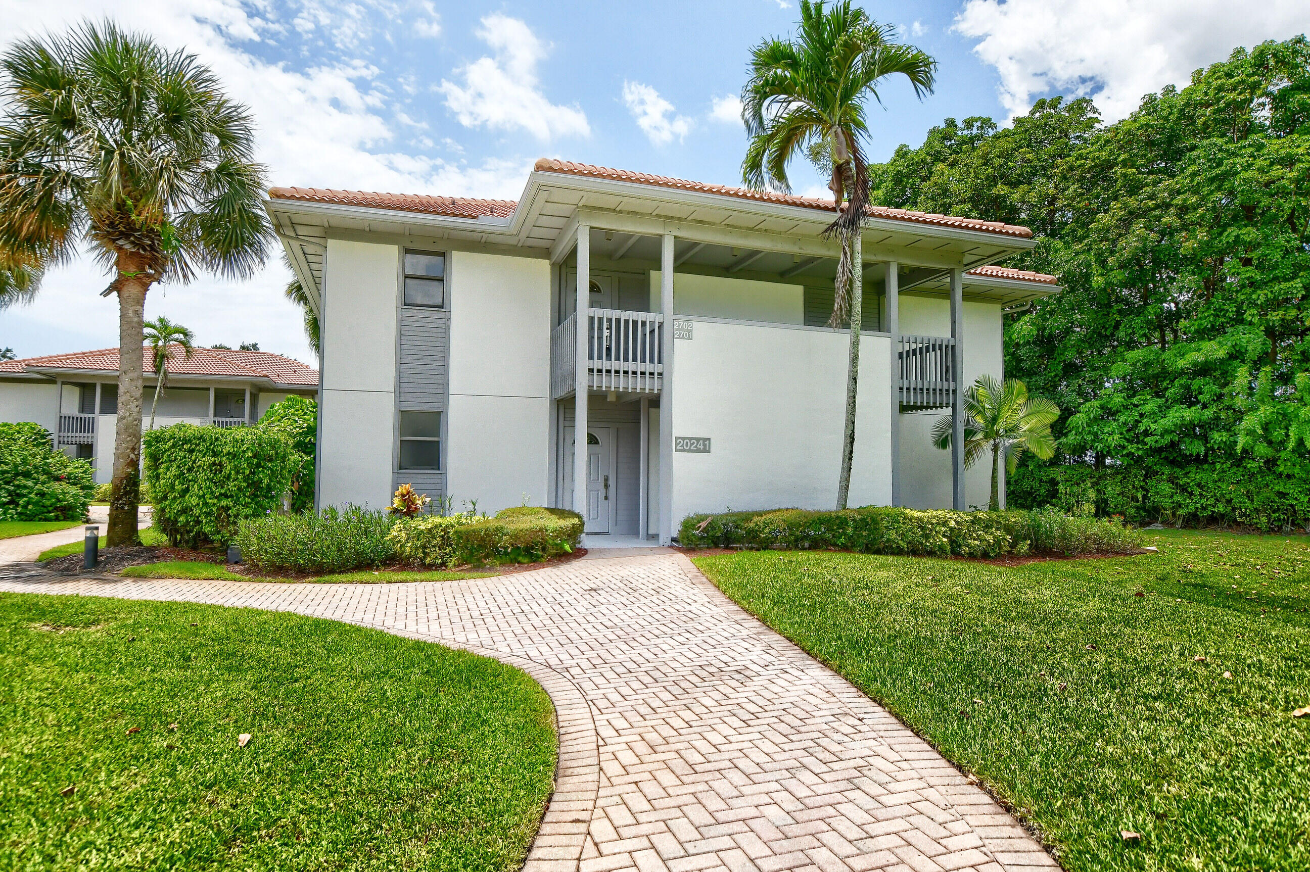 20241 Boca W Drive, Unit 2702 Boca Raton, FL 33434 - Photo 20 of 29 01_ebf_5785-hdr(5)