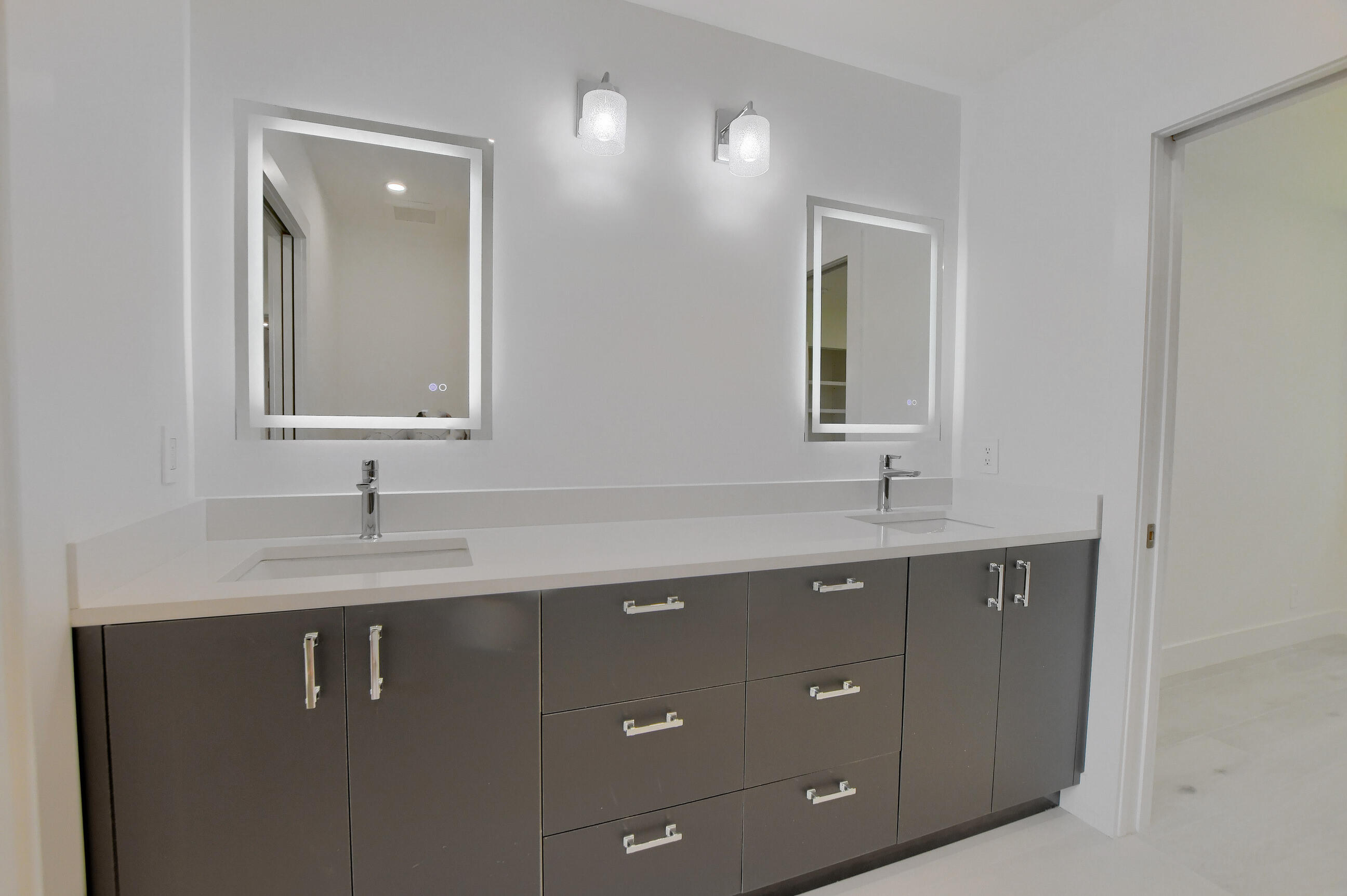 20241 Boca W Drive, Unit 2702 Boca Raton, FL 33434 - Photo 23 of 29 23_ebf_5910-hdr(5)