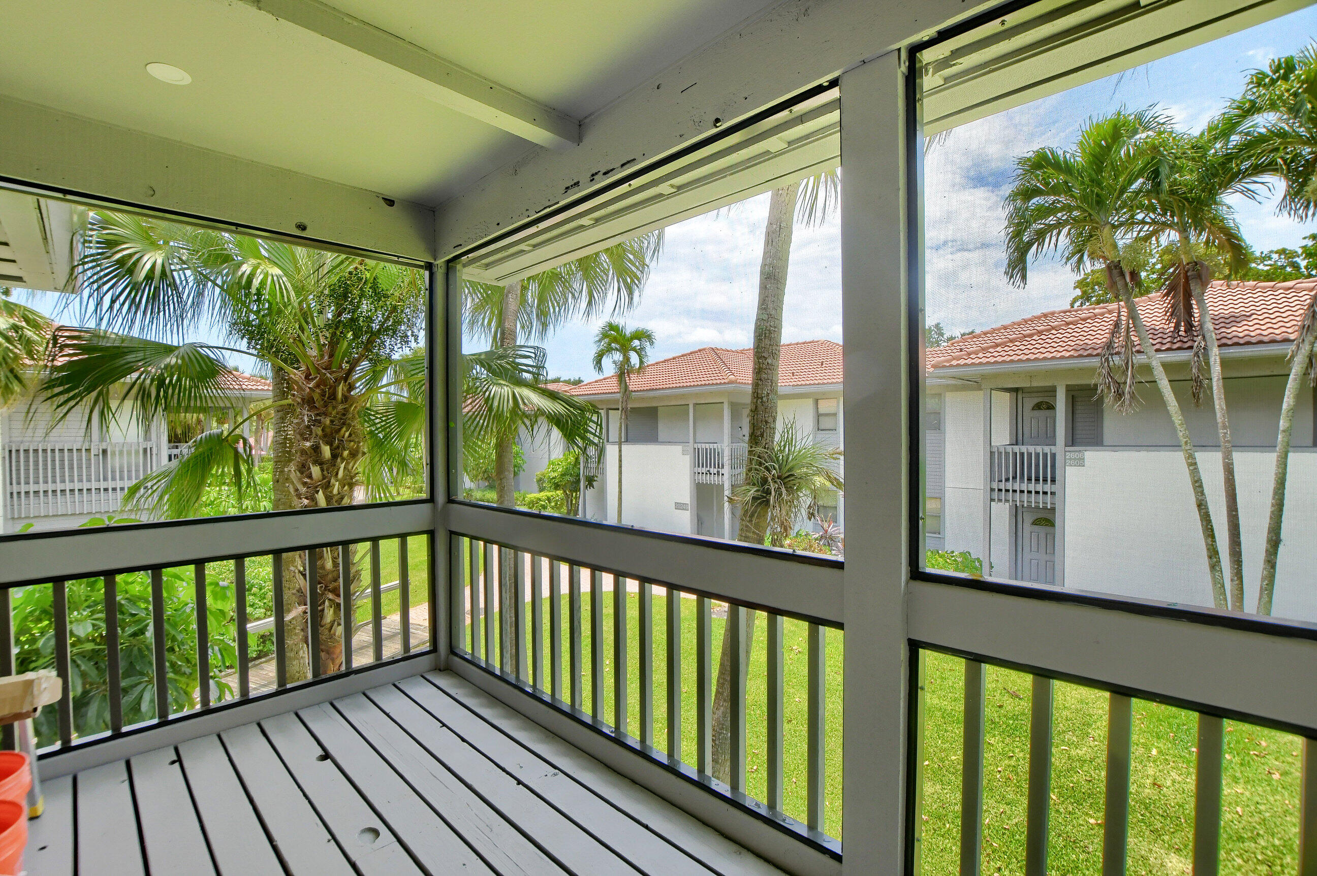 20241 Boca W Drive, Unit 2702 Boca Raton, FL 33434 - Photo 29 of 29 29_ebf_5940-hdr(5)