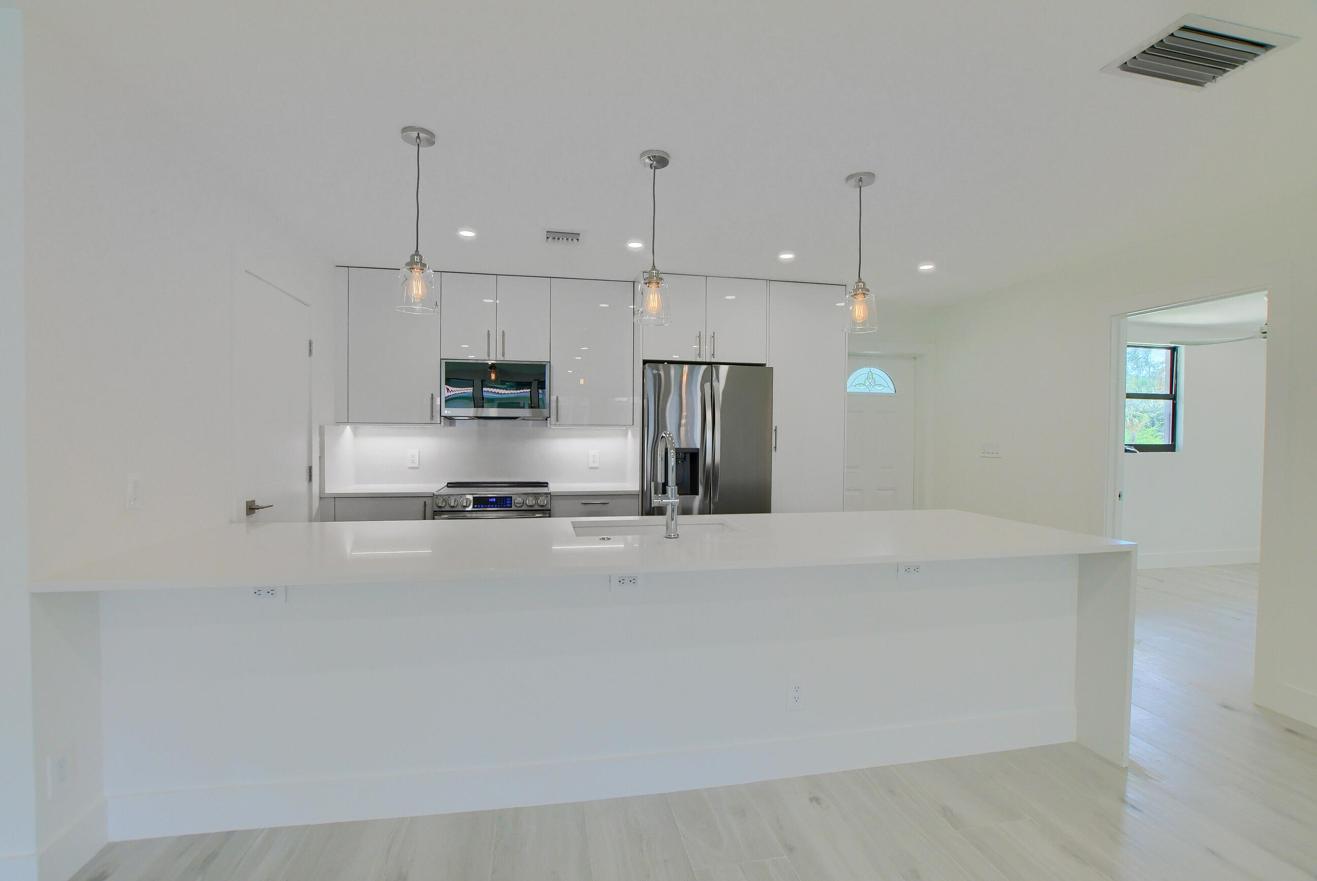 20241 Boca W Drive, Unit 2702 Boca Raton, FL 33434 - Photo 3 of 29 04_ebf_5805-hdr(5)