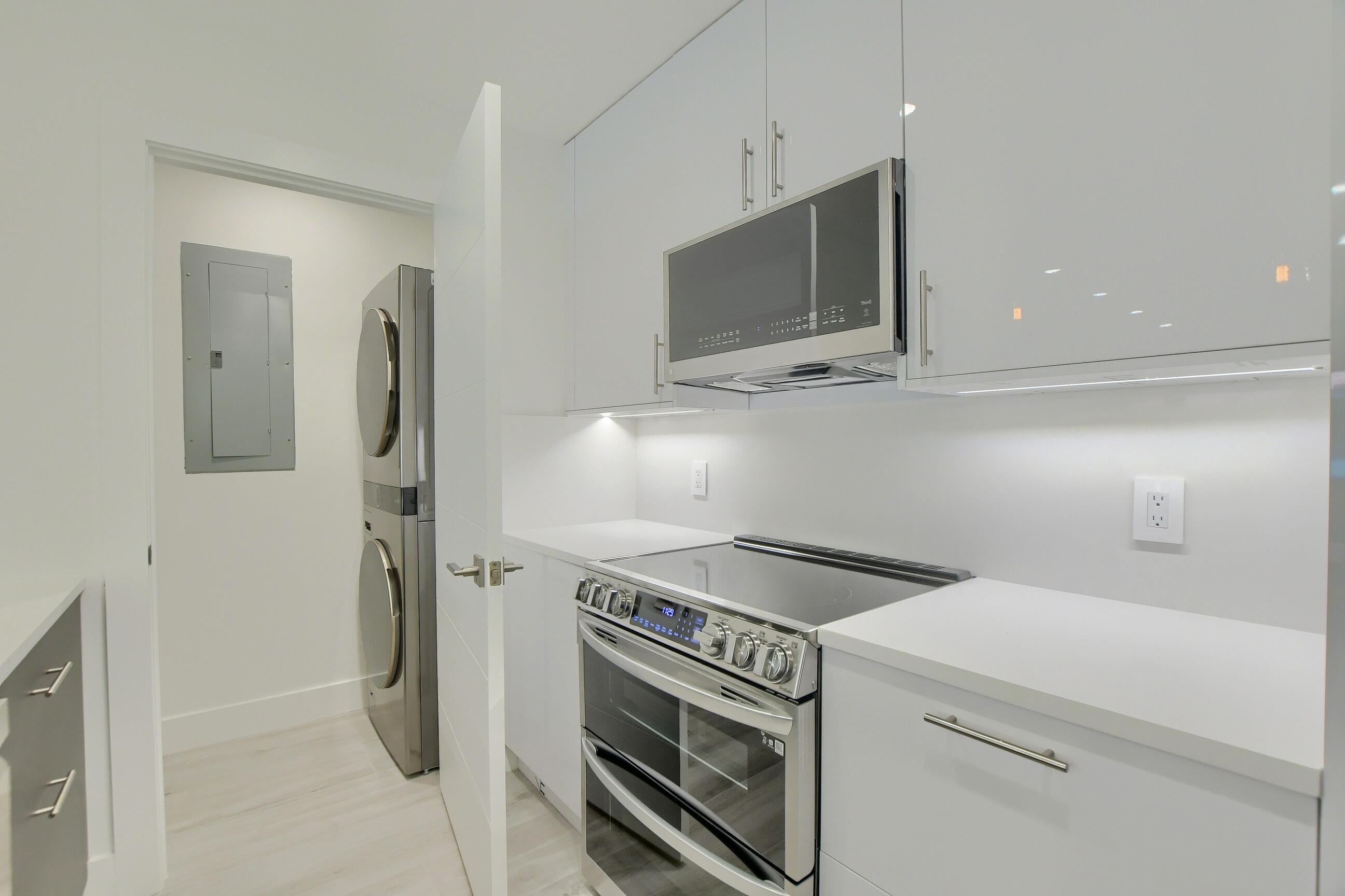 20241 Boca W Drive, Unit 2702 Boca Raton, FL 33434 - Photo 5 of 29 06_ebf_5815-hdr(5)