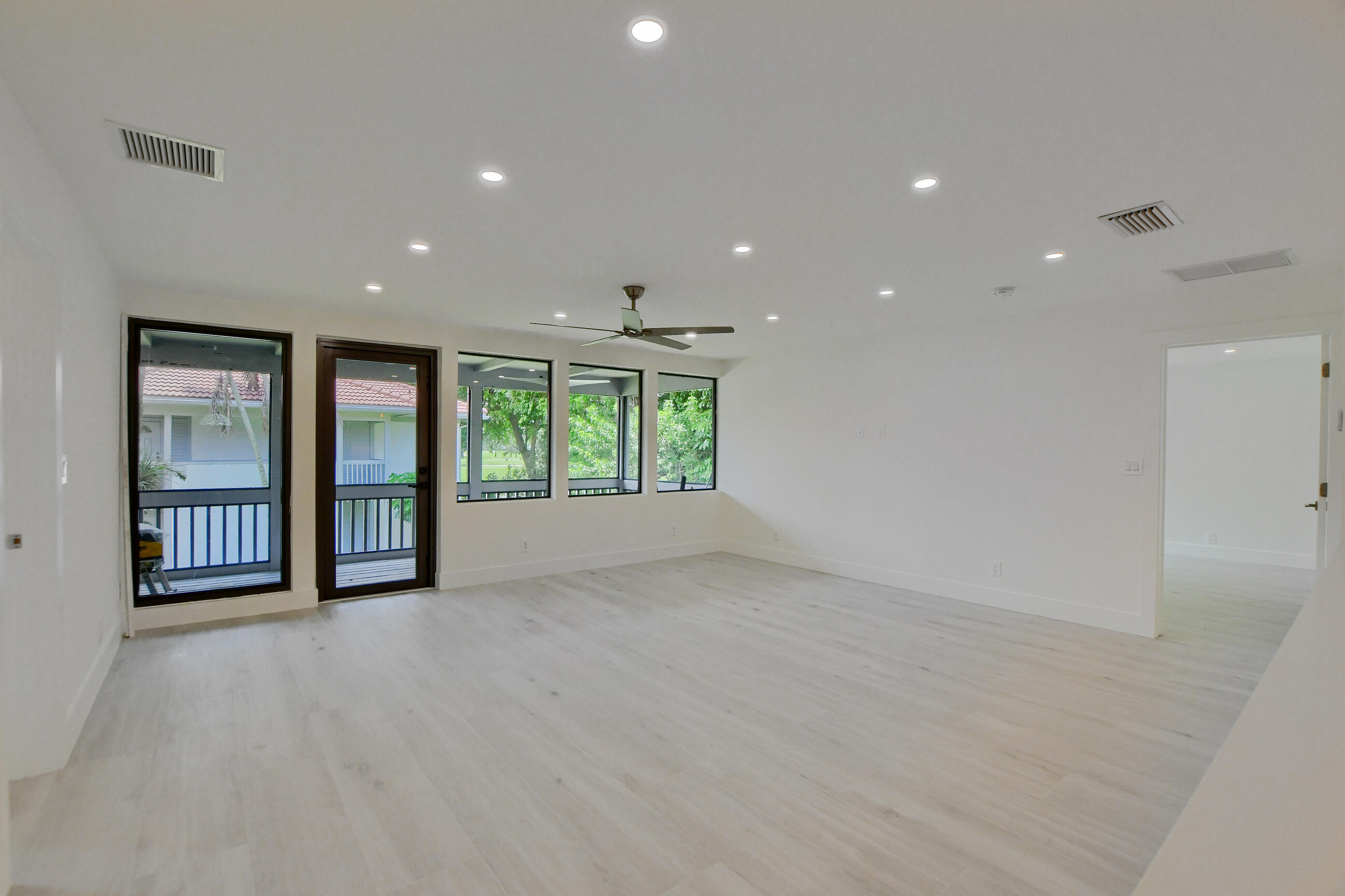 20241 Boca W Drive, Unit 2702 Boca Raton, FL 33434 - Photo 6 of 29 07_ebf_5825-hdr(5)