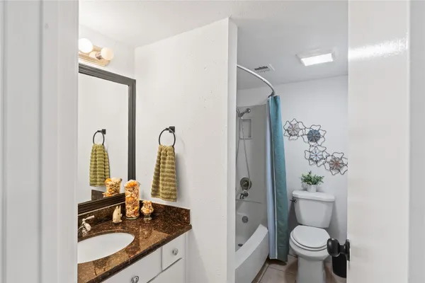 $235,689 | 4001 East NASA Parkway, Unit 112, El Lago, TX 77586