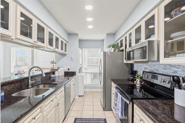 $235,689 | 4001 East NASA Parkway, Unit 112, El Lago, TX 77586