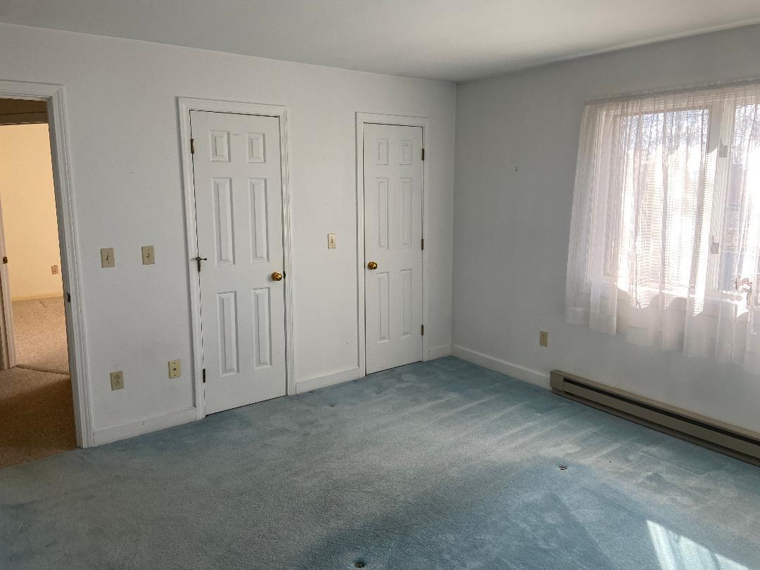 3 West Harbor Pond Road, Unit 3 West Boothbay Harbor, ME 04575 - Photo 9 of 19 Primary bedroom