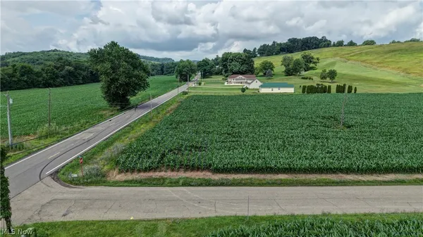 $90,000 | 3380 Bair Road Northwest, Dover, OH 44622