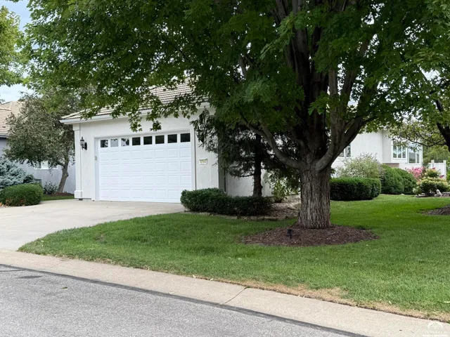 $650,000 | 1564 Fountain Drive, Lawrence, KS 66047