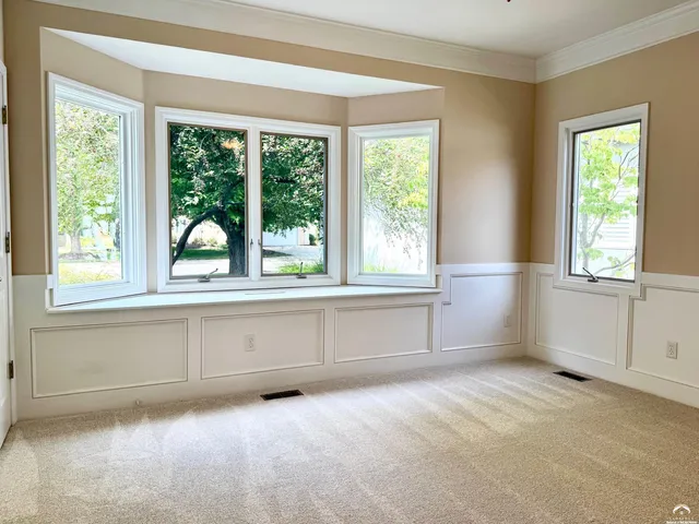 $650,000 | 1564 Fountain Drive, Lawrence, KS 66047