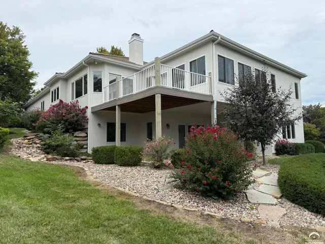 $650,000 | 1564 Fountain Drive, Lawrence, KS 66047