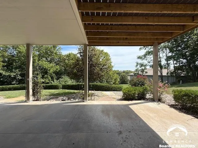 $650,000 | 1564 Fountain Drive, Lawrence, KS 66047