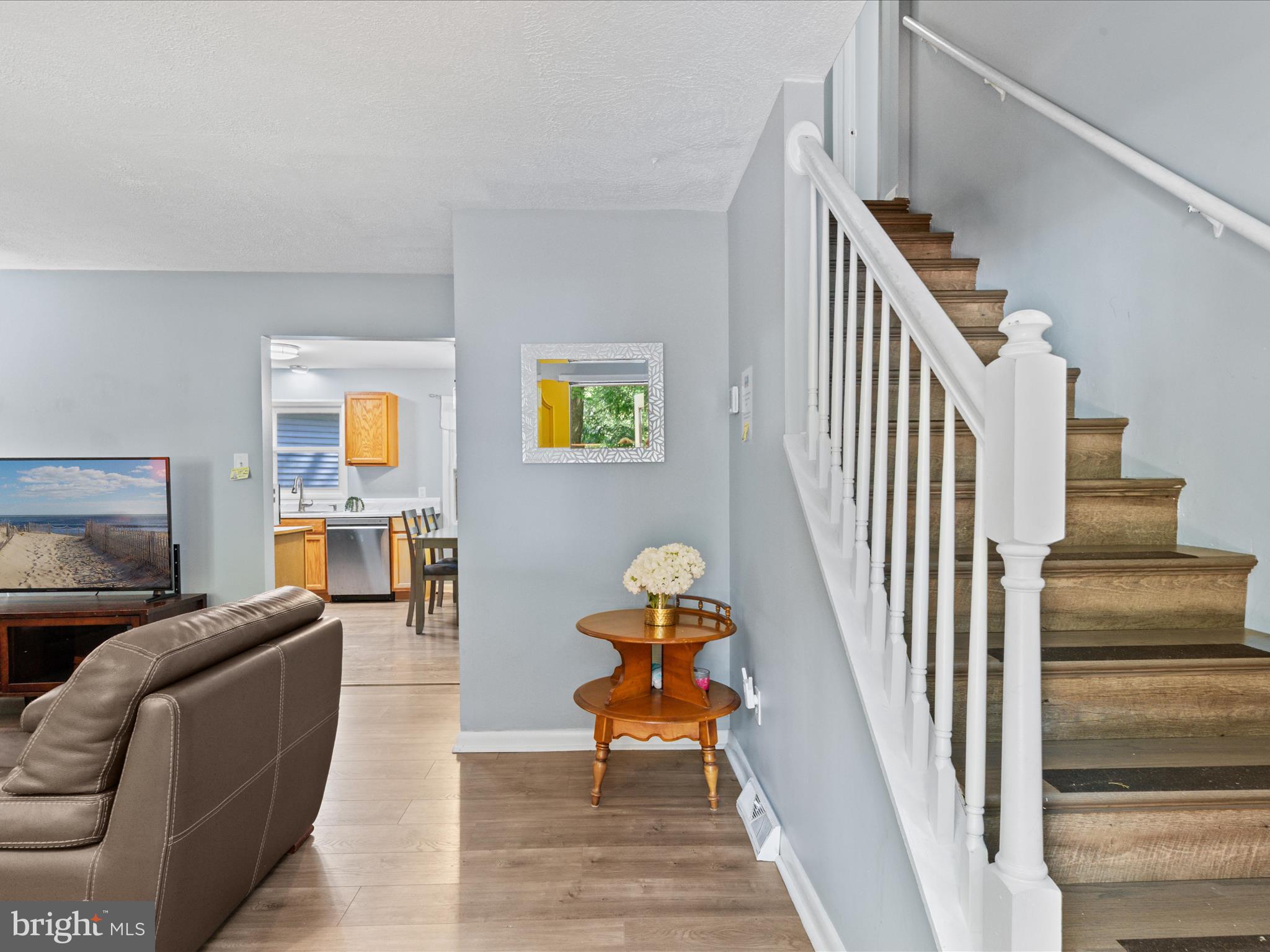 31 Nottingham Lane Berlin, MD 21811 - Photo 22 of 57 Staircase to Upper Level