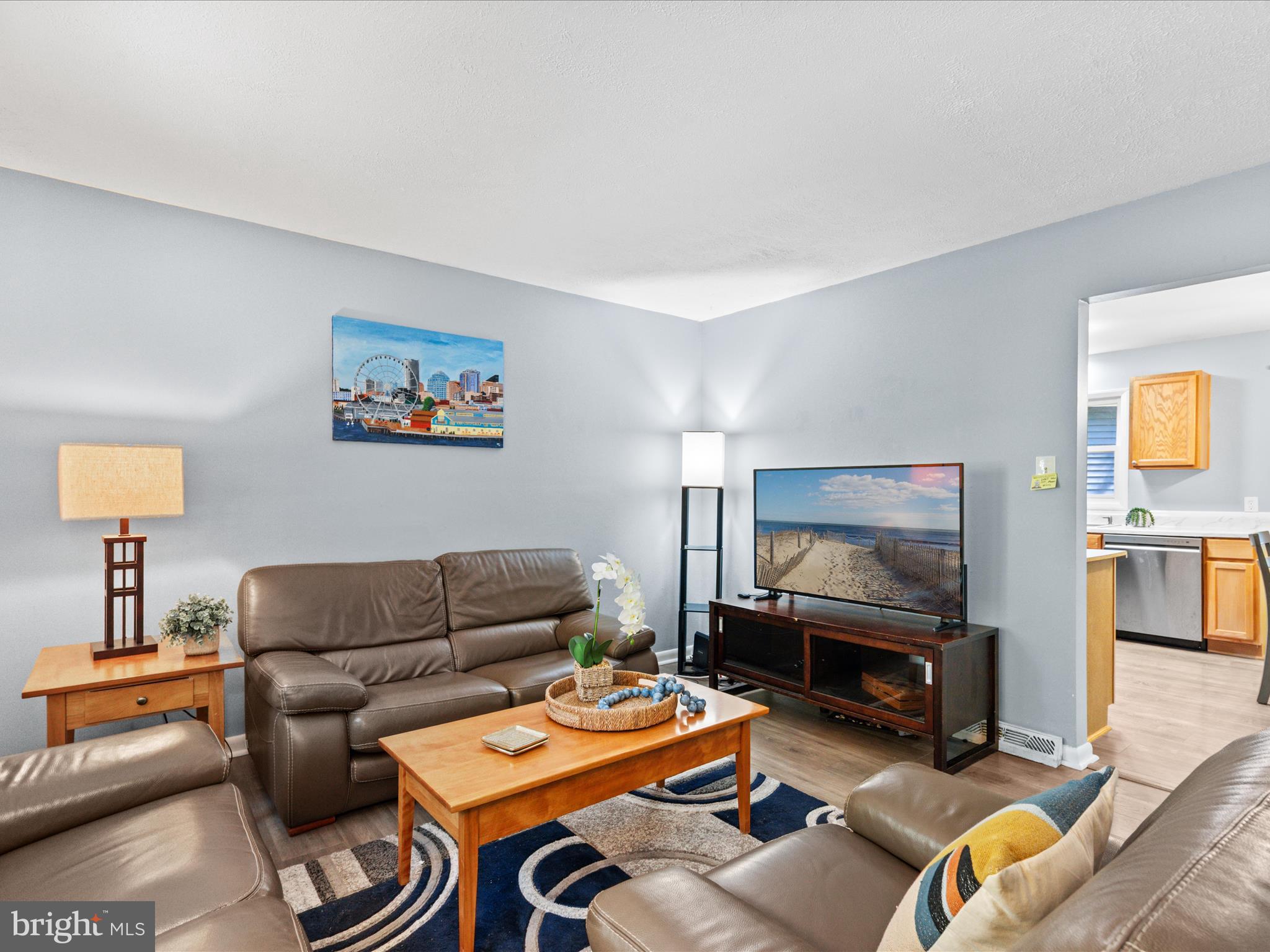31 Nottingham Lane Berlin, MD 21811 - Photo 9 of 57 Living Room to Kitchen