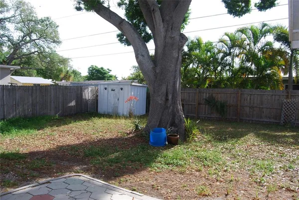 $2,500 | 2871 67th Street North, St. Petersburg, FL 33710