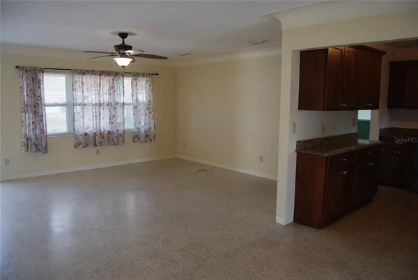 $2,500 | 2871 67th Street North, St. Petersburg, FL 33710