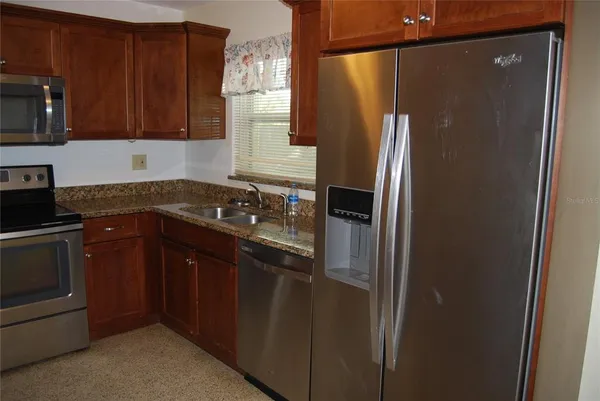 $2,500 | 2871 67th Street North, St. Petersburg, FL 33710