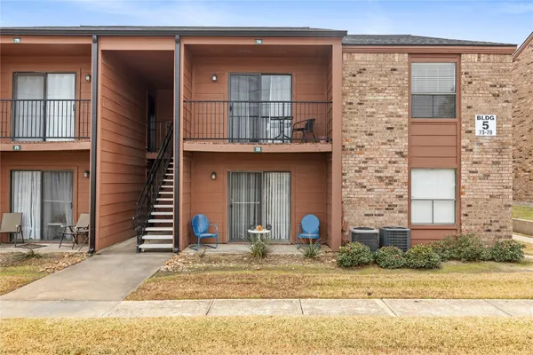 $135,000 | 904 University Oaks Boulevard, Unit 73, College Station, TX 77840