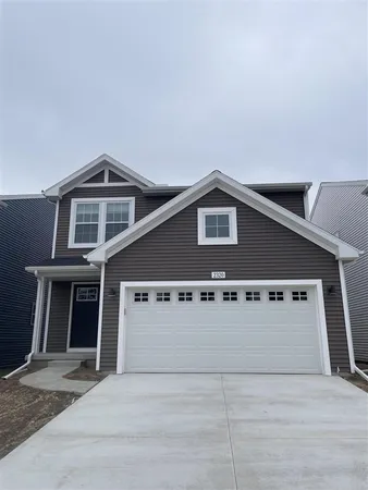 $3,075 | 2320 Anchor Avenue, Traverse City, MI 49686