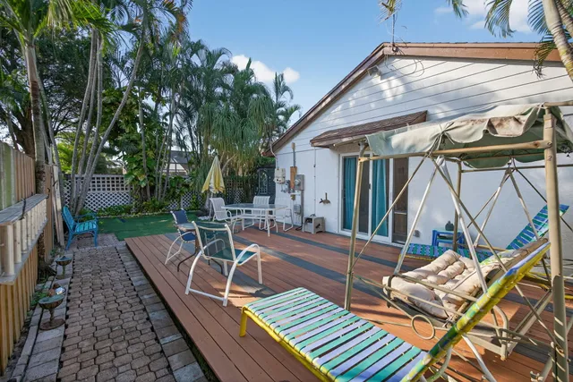 $499,000 | 380 North Caloosahatchee Avenue, Jupiter, FL 33458