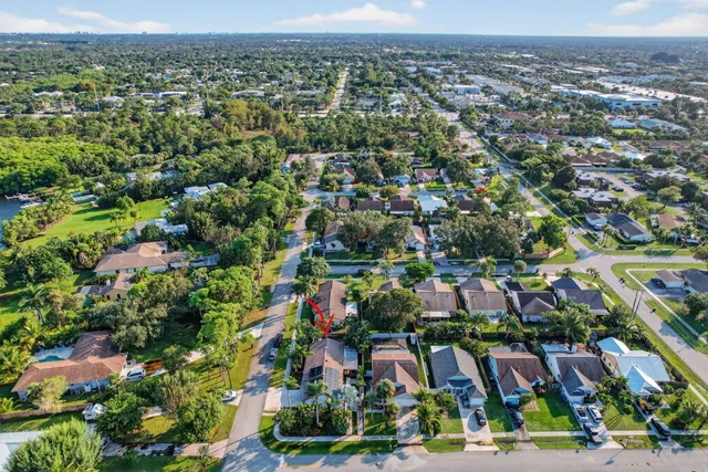 $499,000 | 380 North Caloosahatchee Avenue, Jupiter, FL 33458