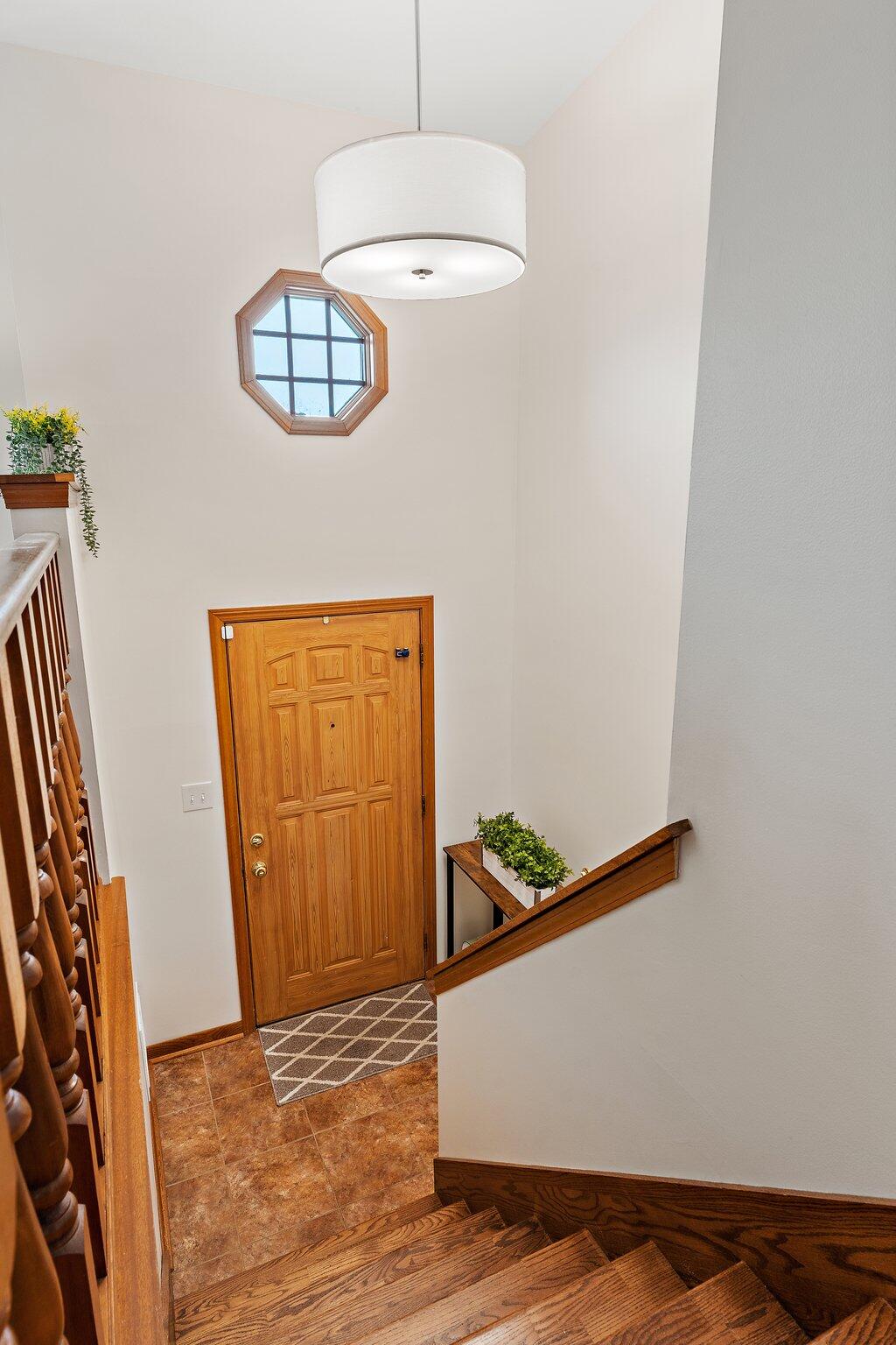 8676 Fulton Place Crown Point, IN 46307 - Photo 3 of 31 1024x1536