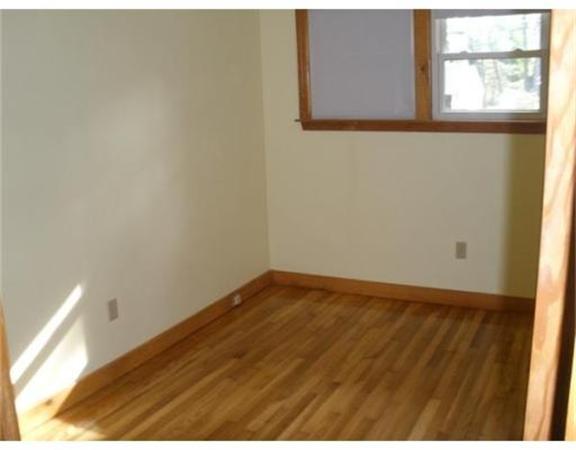 84 Homestead Road Holden, MA 01520 - Photo 4 of 13 Gallery Image 4
