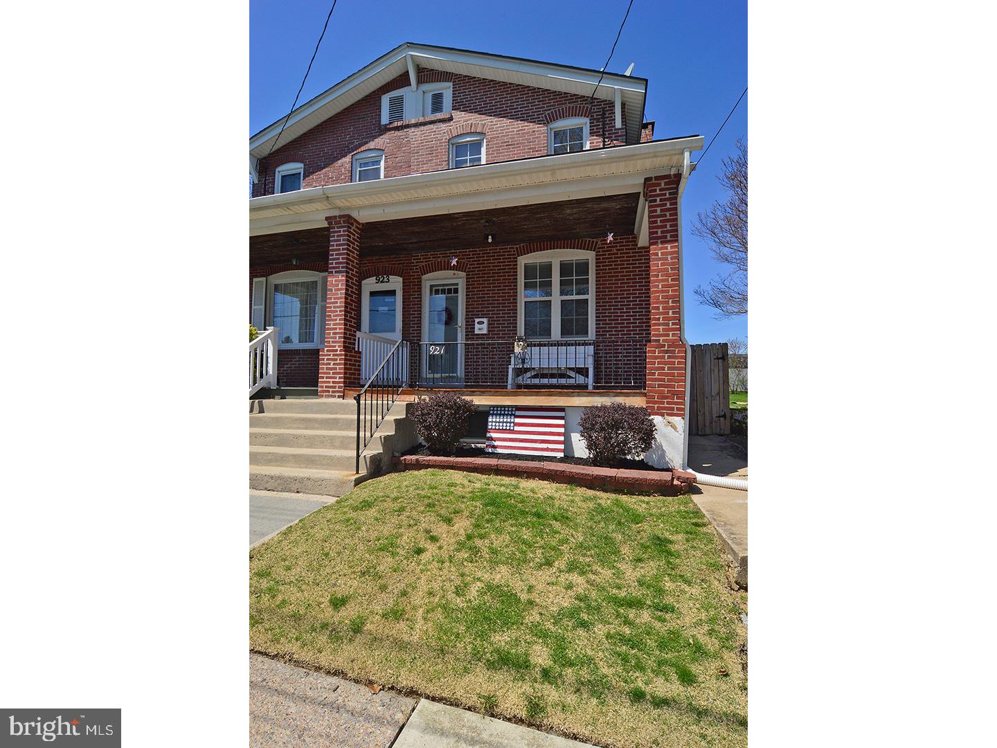 921 Fern Avenue Reading, PA 19607 - Photo 2 of 23