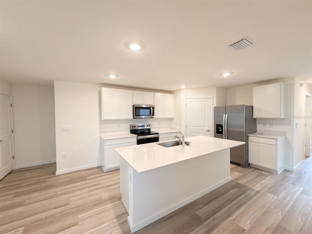 24381 Northwest 10th Road Newberry, FL 32669 - Photo 6 of 22 Gallery Image 6
