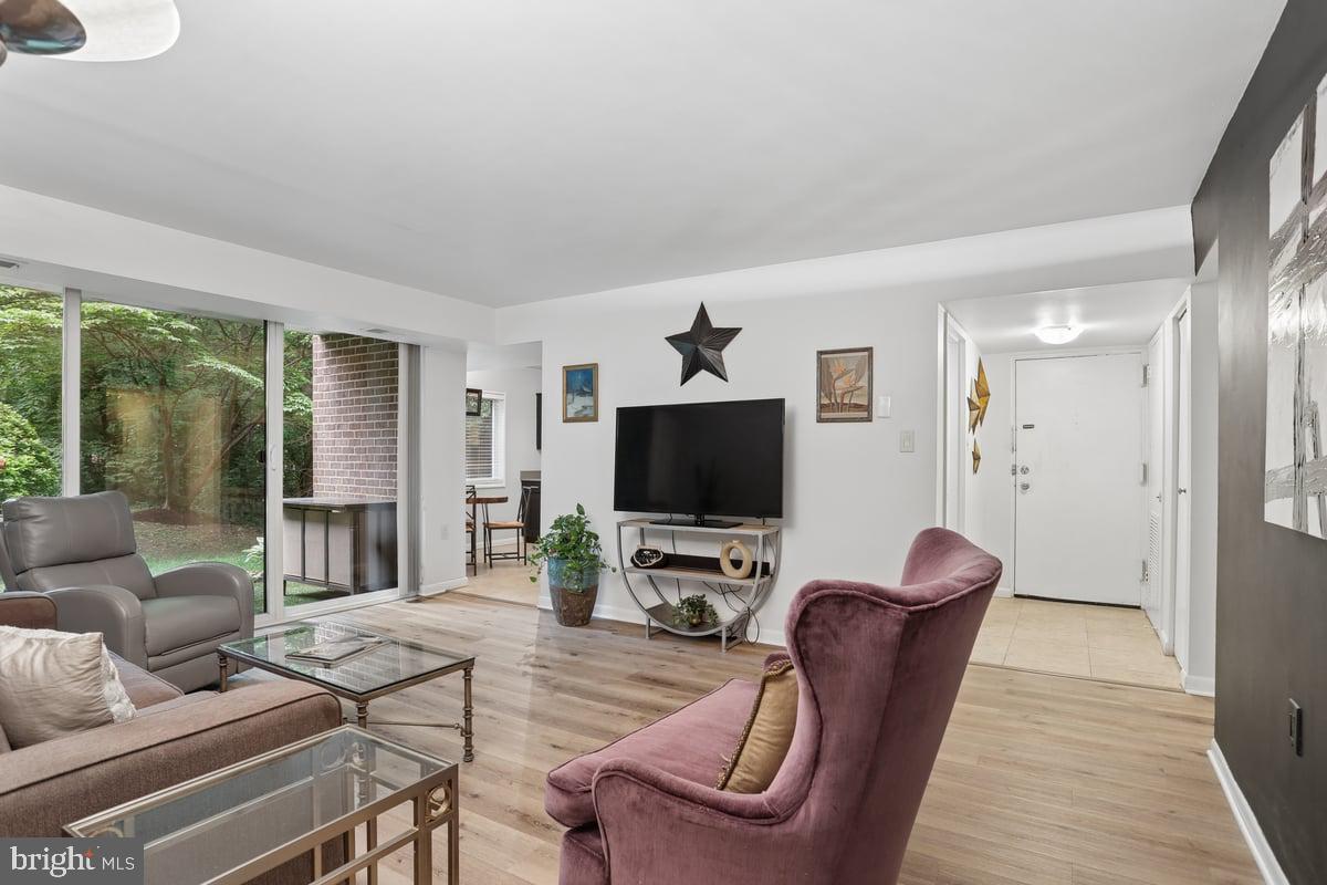 1527 Northgate Square Reston, VA 20190 - Photo 12 of 26