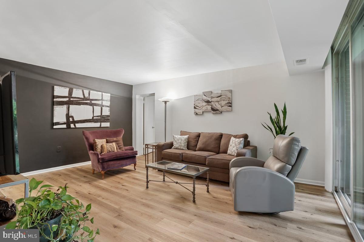 1527 Northgate Square Reston, VA 20190 - Photo 13 of 26