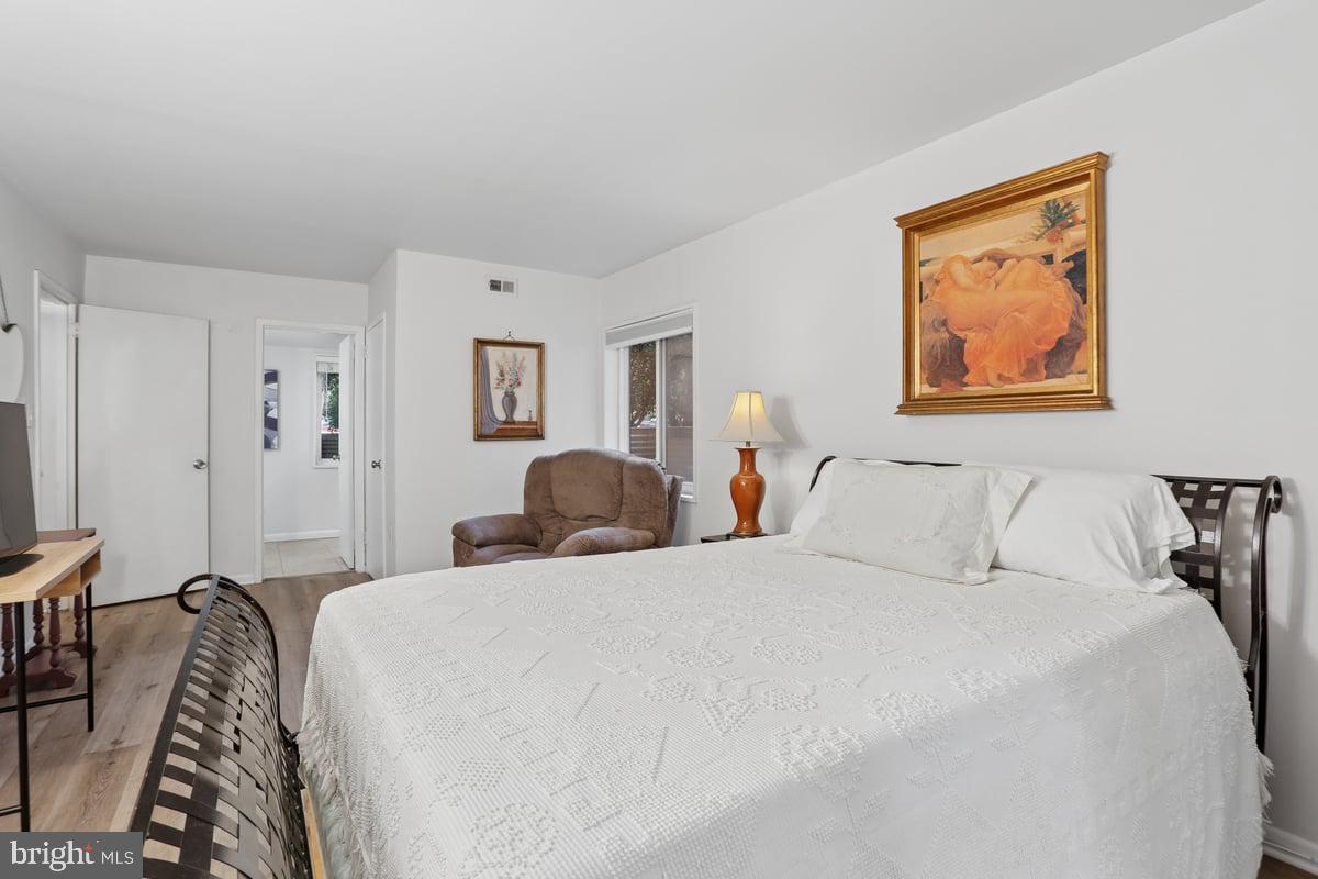 1527 Northgate Square Reston, VA 20190 - Photo 16 of 26