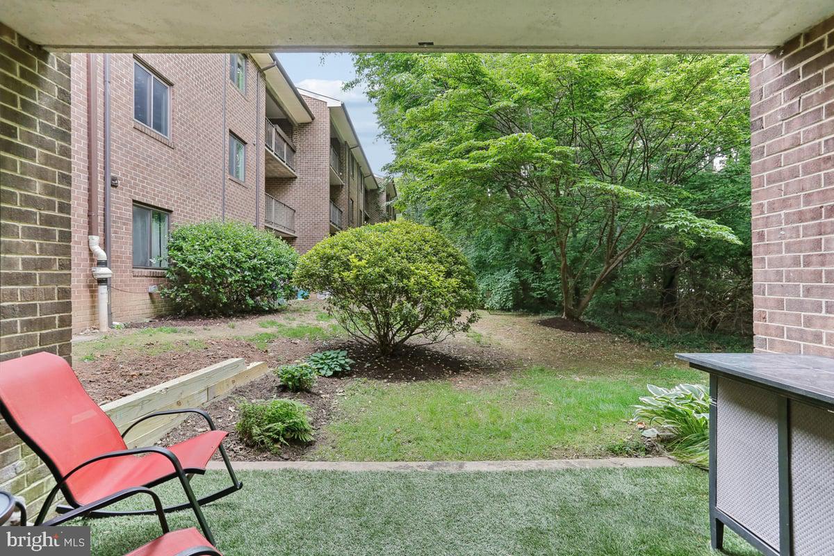 1527 Northgate Square Reston, VA 20190 - Photo 23 of 26