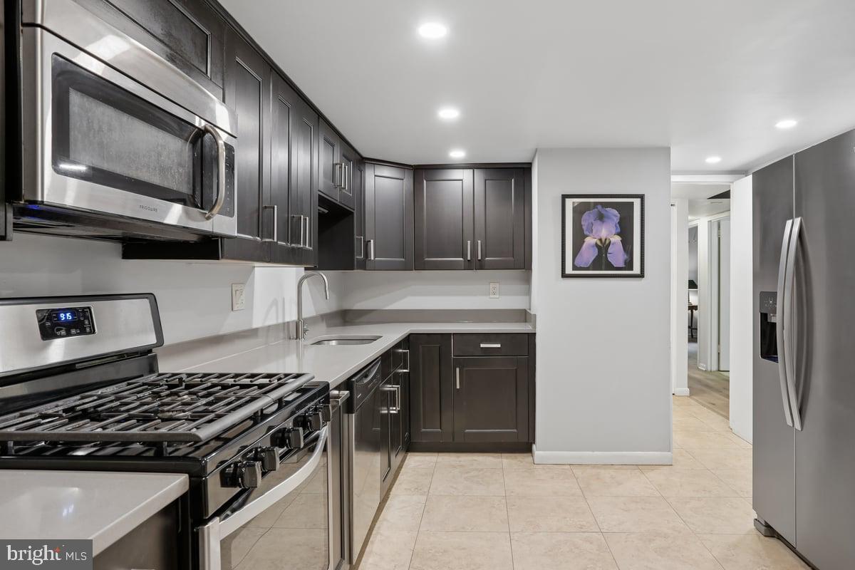 1527 Northgate Square Reston, VA 20190 - Photo 7 of 26